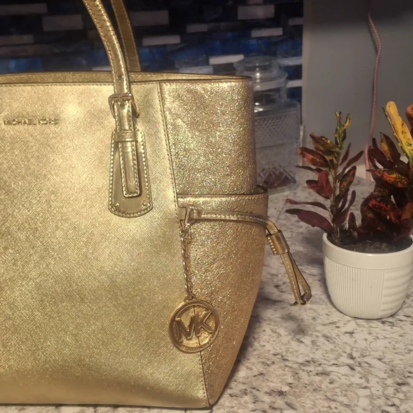 Michael Kors Gold Tote Bag - Picture 4 of 5